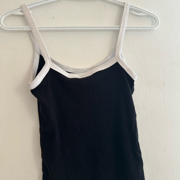 Aritzia TNA HomeStretch™ Rib Scoopneck Cami Tank - Picture 3 of 5